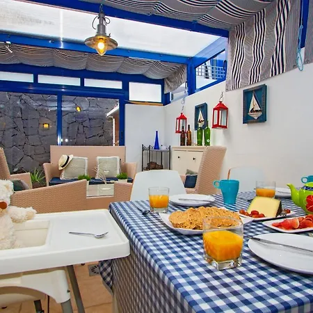 De La Cruz * Playa Blanca